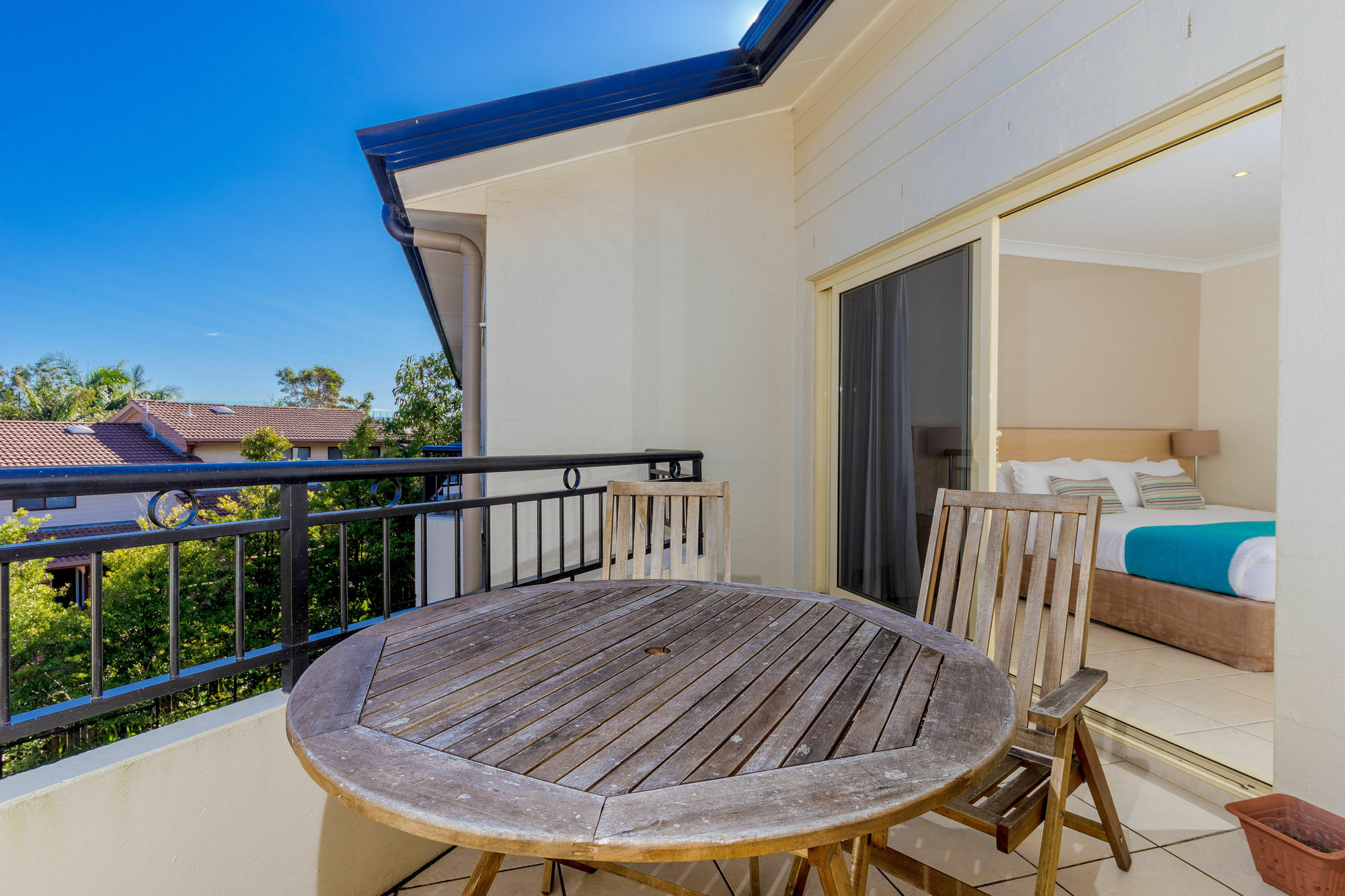 เซอร์วิสอพาร์ทเมนท์สเทอร์ริกัลเซลส์ Aparthotel ภายนอก รูปภาพ