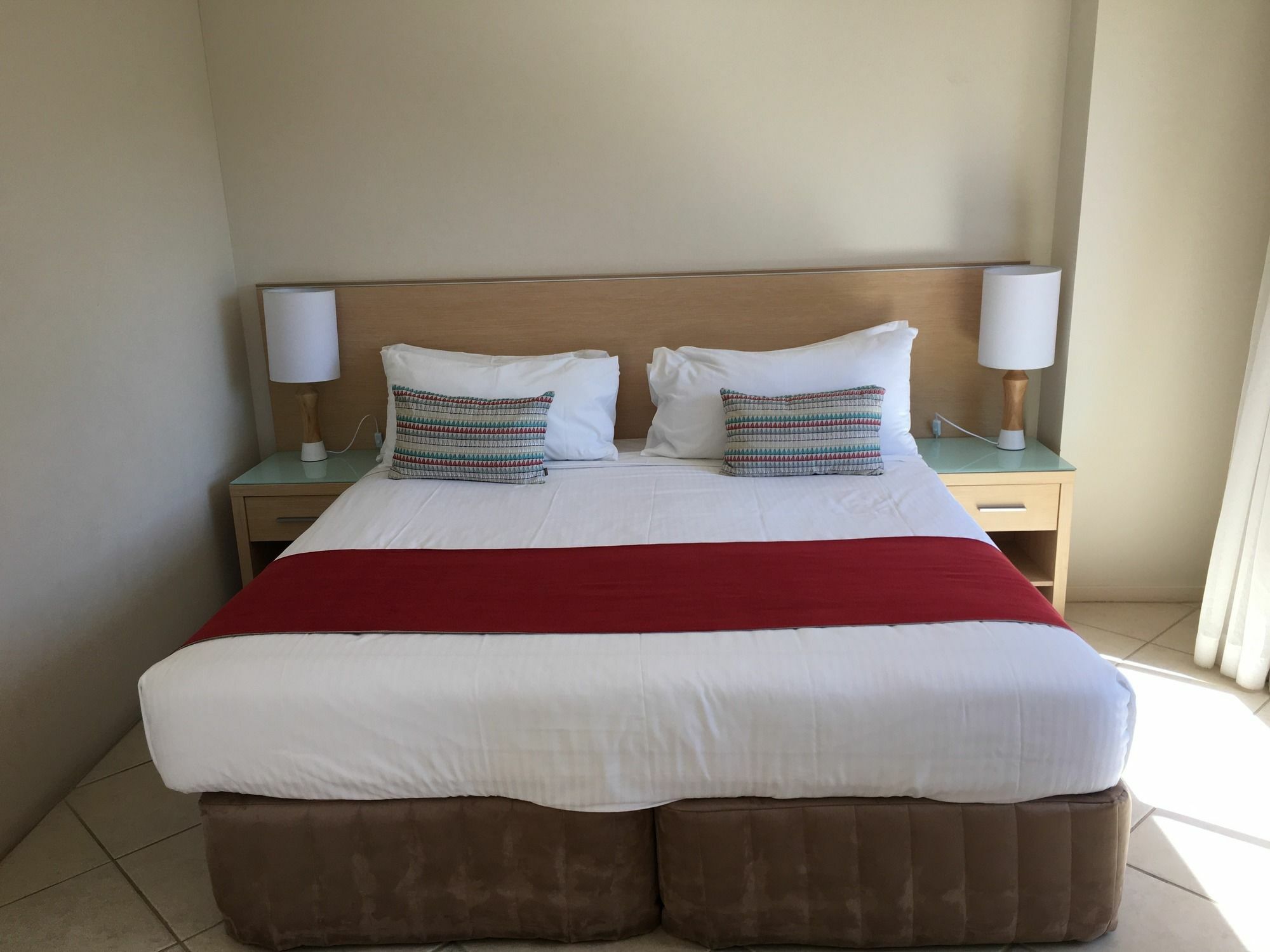 เซอร์วิสอพาร์ทเมนท์สเทอร์ริกัลเซลส์ Aparthotel ภายนอก รูปภาพ